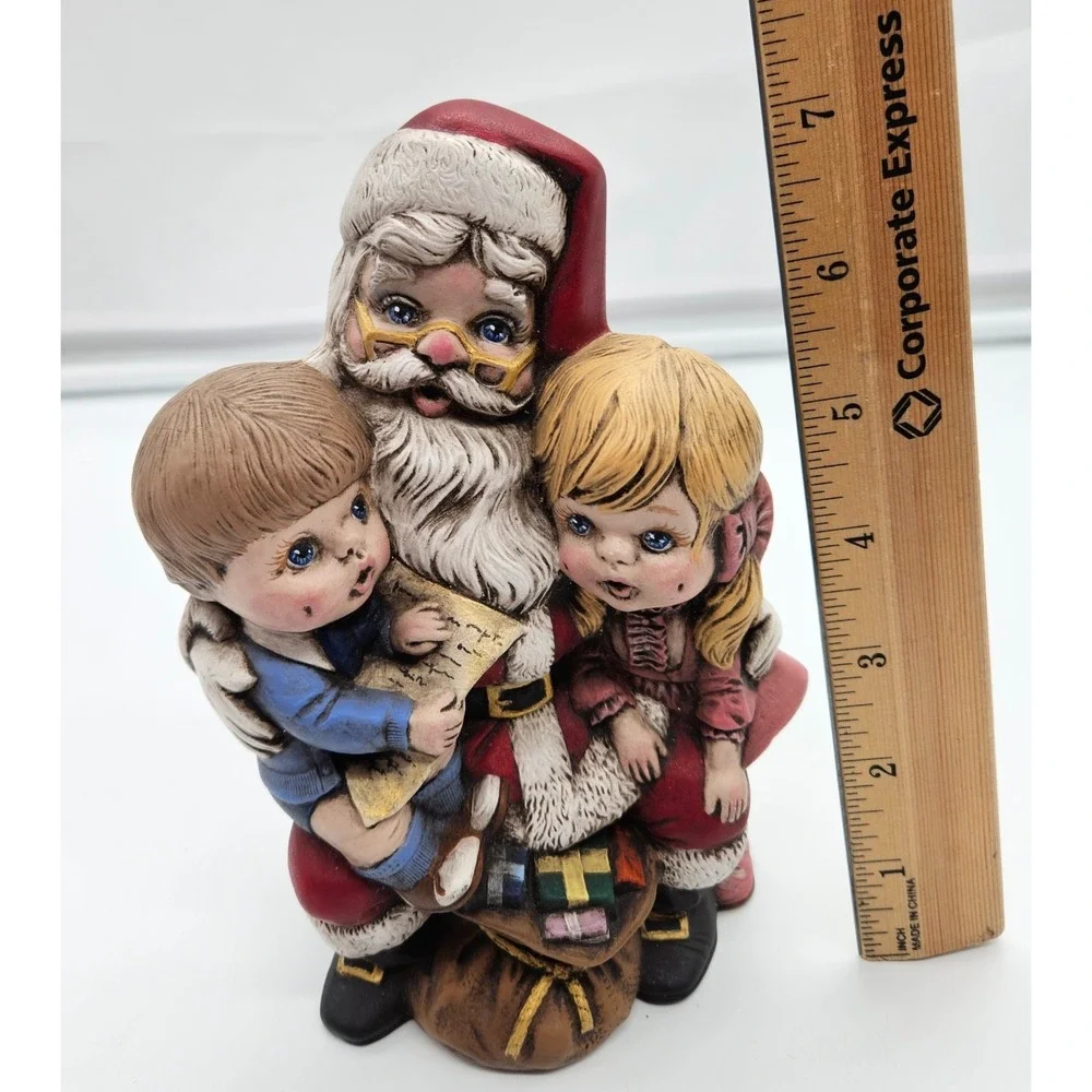 Vintage Ceramic Santa Claus Holding Children Christmas‎ Figurine 1993